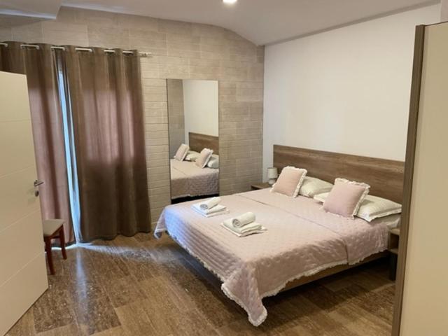 Villa Luce Mit Pool 马卡尔斯卡 外观 照片