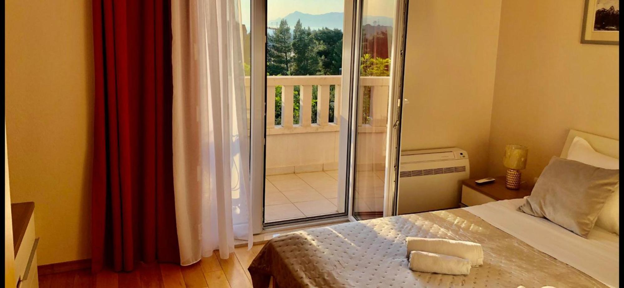 Villa Luce Mit Pool 马卡尔斯卡 外观 照片